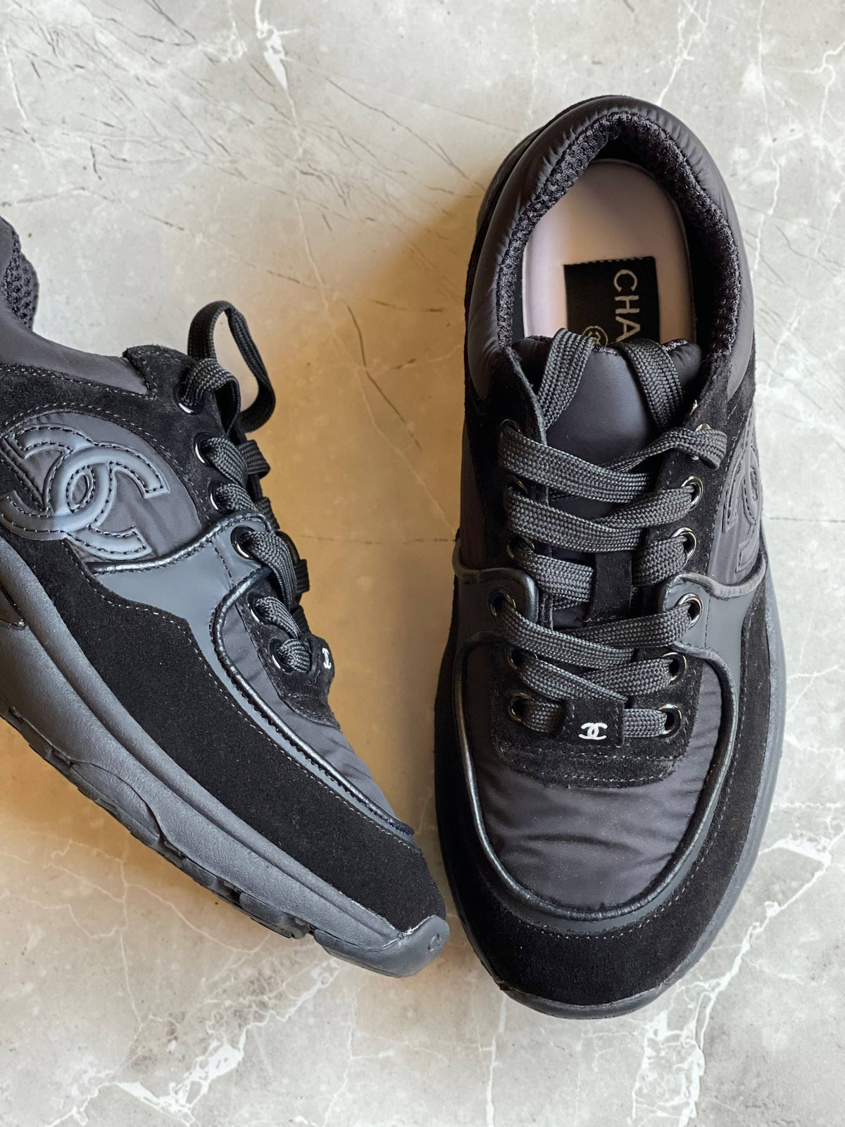 Chanel
Vip quality 

Size:36 to 41

430 dhs🇦🇪🇦🇪🇦🇪

Zain113
♥️♥️♥️
