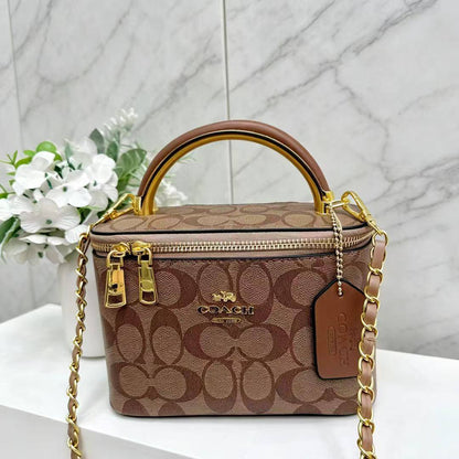 Coach
High quality
With box 
85 dhs✅

Zain136
Zain50
♥️♥️♥️