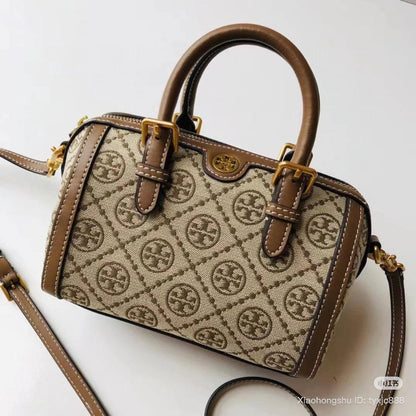 Tory Burch

110 dhs🌺

Zain175
♥️♥️♥️