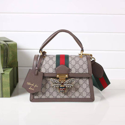 Gucci 
320 dhs🪙🌨️
#25.5cm🩷💁‍♂️🥳
Master

Zain228
♥️♥️♥️