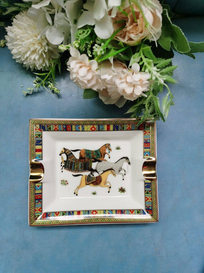 100 dhs 

Zain205
♥️♥️♥️