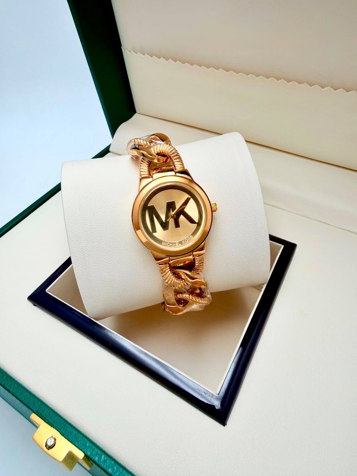 Mk
Seiko

1 pc 40 dhs

Couples (2 pc) 75 dhs 

Zain45
♥️♥️♥️