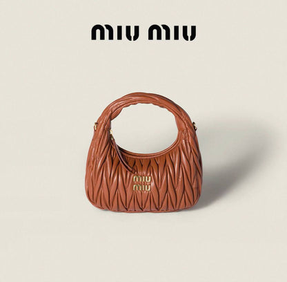 Miu Miu
95 dhs✅
size：20cm
High-quality 

with box
🎁🎁🎁

Zain35
♥️♥️♥️