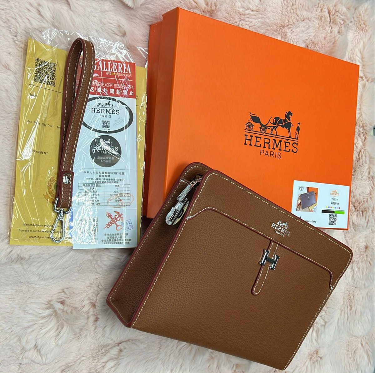 Hermes
Fendi
Prada

120 dhs🇦🇪🇦🇪

Zain182
♥️♥️♥️