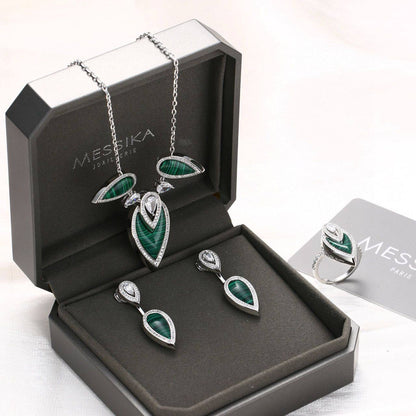 MESIKA SET 
Master Quality
NECKLACE
EARRING
RING
With normal box 
170 dhs🪙🌨️
With Master box 
230 dhs🪙🌨️

Zain89
♥️♥️♥️