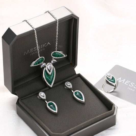 MESIKA SET 
Master Quality
NECKLACE
EARRING
RING
With normal box 
170 dhs🪙🌨️
With Master box 
230 dhs🪙🌨️

Zain89
♥️♥️♥️