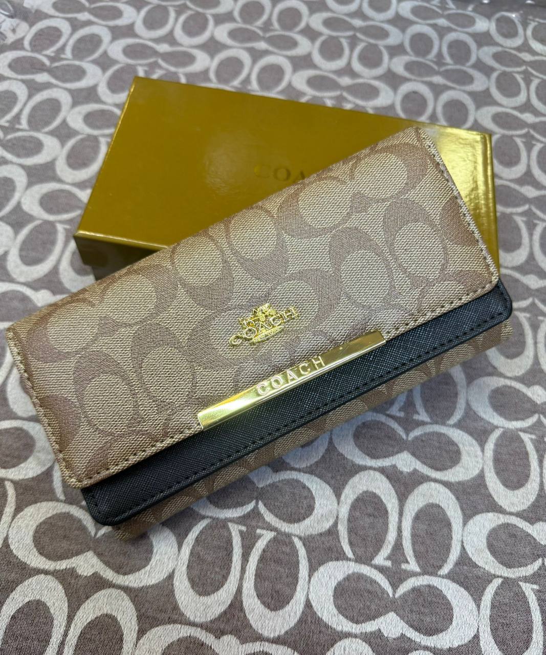 Wallets

With box
🎁🎁🎁

30 dhs🪙💚

Zain93
 ♥️♥️♥️