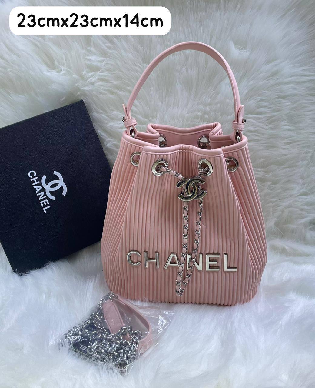 Chanel
100 dhs✅ 

Zain72
♥️♥️♥️