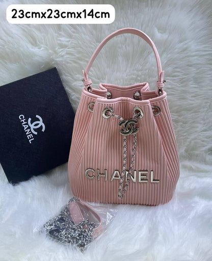 Chanel
100 dhs✅ 

Zain72
♥️♥️♥️