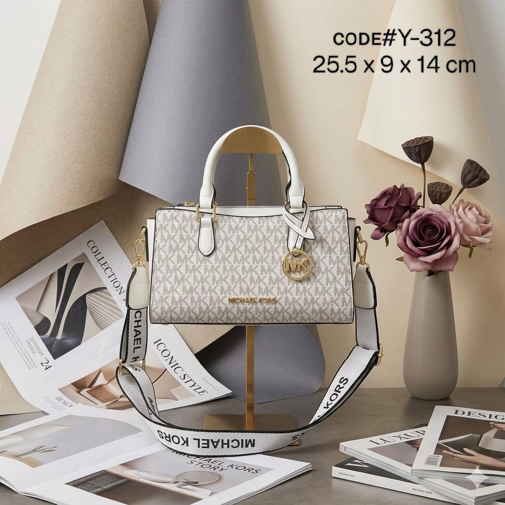 PRADA ʙᴏɴɴɪᴇ ʜᴀɴᴅʙᴀɢ
sᴜᴇᴅᴇ ʟᴇᴀᴛʜᴇʀ ᴍᴀᴛᴇʀɪᴀʟ
ɢᴏʟᴅ ʜᴀʀᴅᴡᴀʀᴇ
ɪᴛ ʜᴀs ᴀ ʙᴇʟᴛ ʟᴏɴɢ sᴛʀᴀᴘ
sɪᴢᴇ : 23 cm

80 dhs✅

Zain31
♥️♥️♥️
