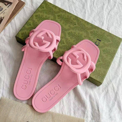 Gucci slipper
Size:36 to 41
70 dhs🇦🇪

Zain241
♥️♥️♥️