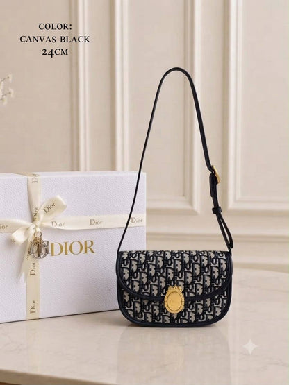 Dior ᴍᴇᴅᴇɪʟʟᴏɴ ғʟᴀᴘ
Lᴏɴɢ sᴛʀᴀᴘ ᴄʀᴏssʙᴏᴅʏ
ᴡɪᴛʜʙᴏx
sɪᴢᴇ:24ᴄᴍ
110 dhs🇦🇪🇦🇪

Zain56
♥️♥️♥️