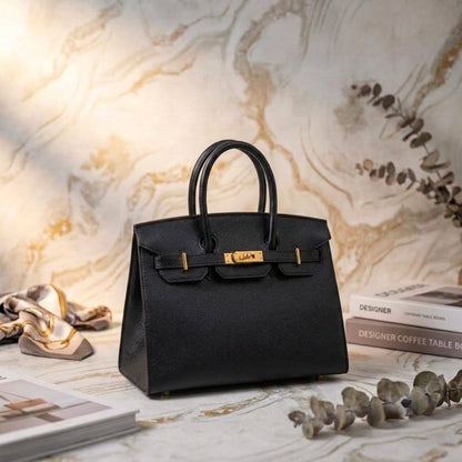 HERMES Birkins
Hard Togo leather
Gold Hardware
With long Belt strap
With BOX
🎁🎁🎁

Size : 25 cm

110 dhs✅

Zain239
♥️♥️♥️