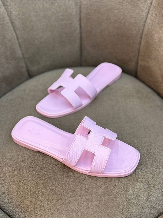 Hermes slipper 

100 dhs🇦🇪🇦🇪

36-42cm
Zain30
♥️♥️♥️