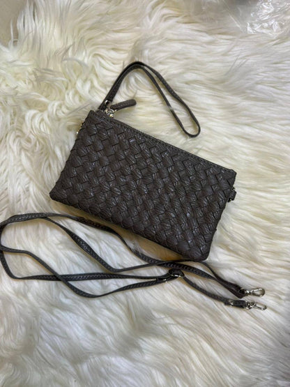 📱 Phone bag
Good Quality 
Size : 18 * 11 cm
45 dhs🇦🇪🇦🇪

Zain115
♥️♥️♥️