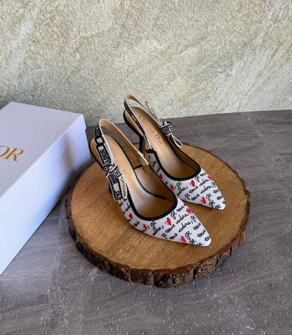 DIOR 
SuperMaster Quality 💯
450 dhs✅
Size: 36-41💥

Zain171
♥️♥️♥️
