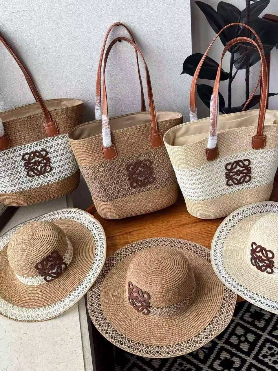 Hat & Beach Bag Set
80 dhs🇦🇪🇦🇪
size 42cm

Zain42
♥️♥️♥️