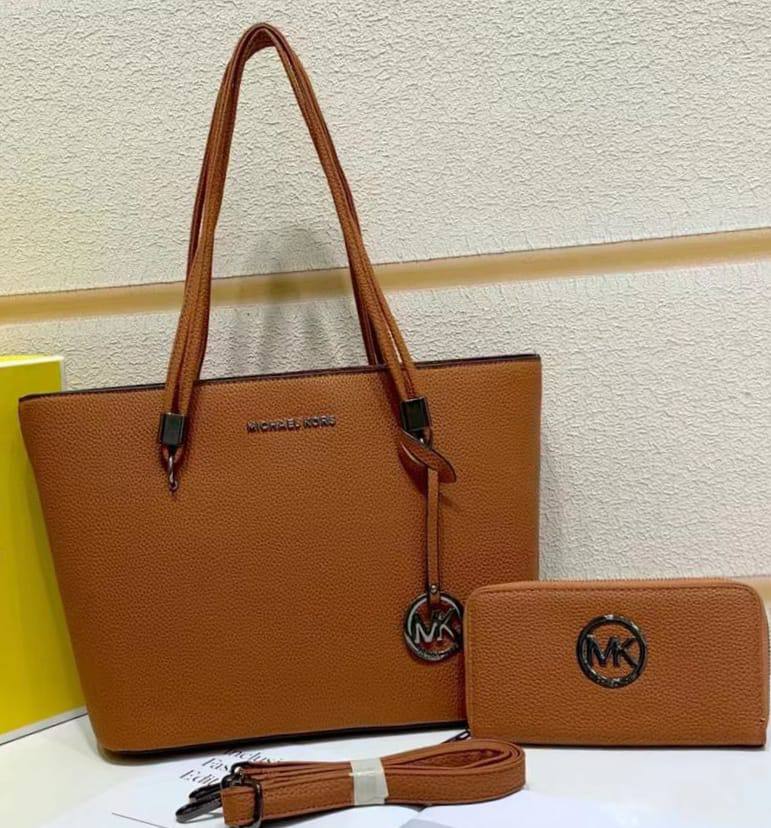 MK
110 dhs✅
high quality。 
38cm

Zain26
♥️♥️♥️