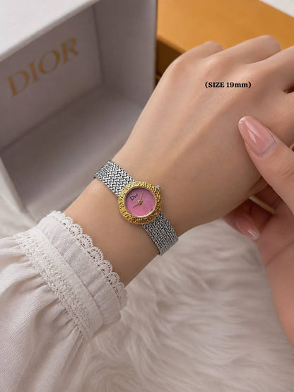 Dior 
watch for ladies 

good quality 

220DHS🇦🇪
 (size 19mm)

Zain59
♥️♥️♥️
