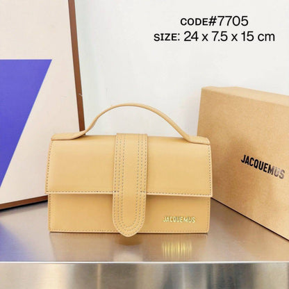 JACQUEMUS ʙᴀᴍʙɪɴᴏ
ʜᴀɴᴅʟᴇ sʟɪɴɢ ʙᴀɢ
ɢᴏʟᴅ ʜᴀʀᴅᴡᴀʀᴇ
ɪᴛ ʜᴀs ʟᴏɴɢ ʙᴇʟᴛ sᴛʀᴀᴘ
sɪᴢᴇ : 24 cm
ᴡɪᴛʜ BOx
🎁🎁🎁

75 dhs❣️

Zain31
♥️♥️♥️