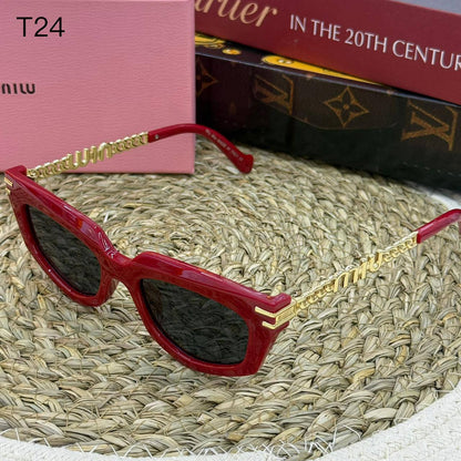miu miu
Sunglasses 🕶️ 
Copy one❣️
good quality 💯
With master box 🗃️ 
50 dhs❣️

Zain216
♥️♥️♥️