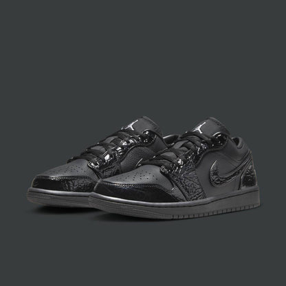 Air Jordan 1 Low "Black Croc"🖤🐊
36-46 AVAILABLE🤩
230 dhs❣️

Zain242