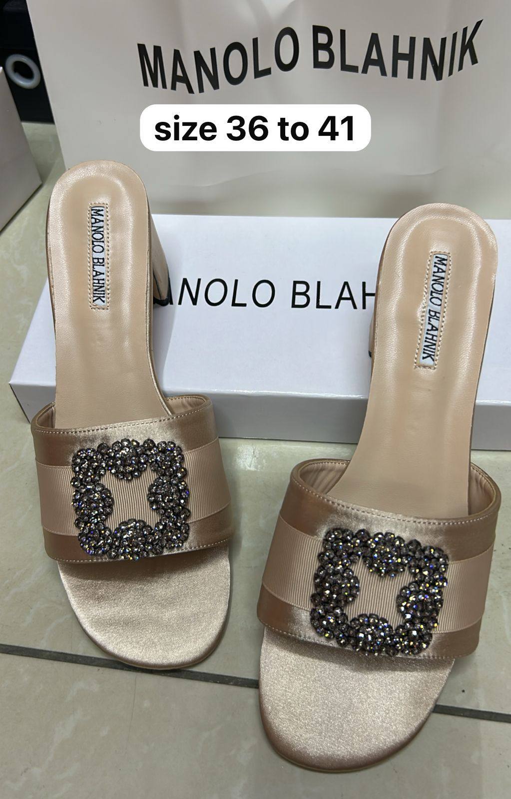 MB

size 36 to 41

95 dhs❣️

Zain103
♥️♥️♥️