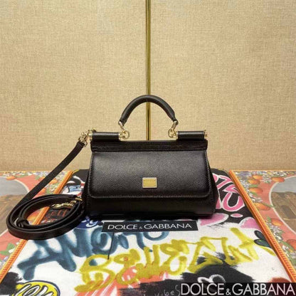 D&G Master🌺
For Price 👇 WhatsApp✅
0568585901 
0507557372
0552275751 Owner Zain 👌

Zain111
♥️♥️♥️
