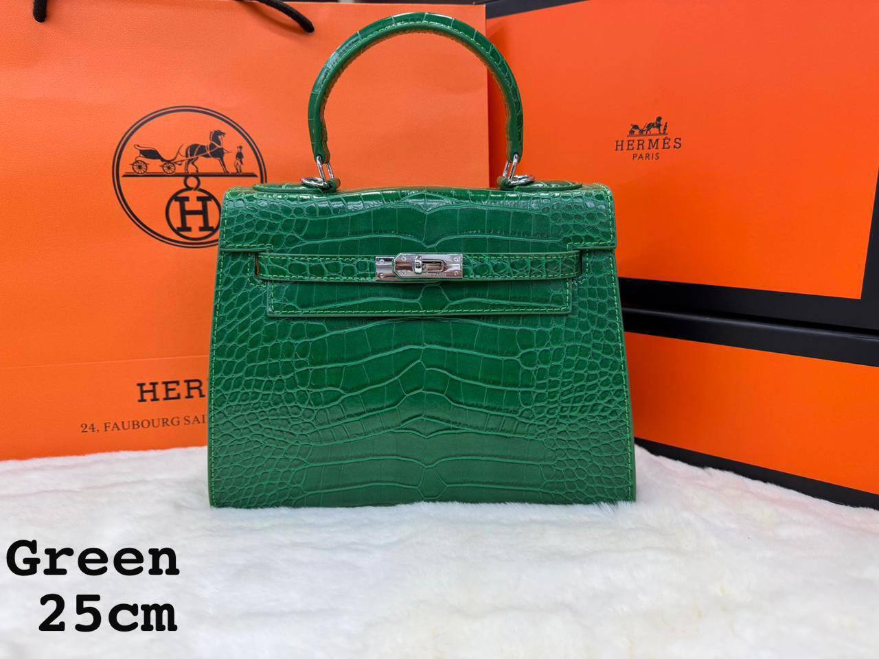 Hermes ᴋᴇʟʟʏ 
ᴡɪᴛʜout 📦 
ᴄʀᴏᴄᴏᴅɪʟᴇ ᴅᴇsɪɢɴ
sɪᴢᴇ:25ᴄᴍ
95 dhs🪙🌨️

Zain56
♥️♥️♥️