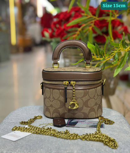 Coach
Best quality

With box’s
🎁🎁🎁

90 dhs🗽
size 15cm

Zain158
♥️♥️♥️