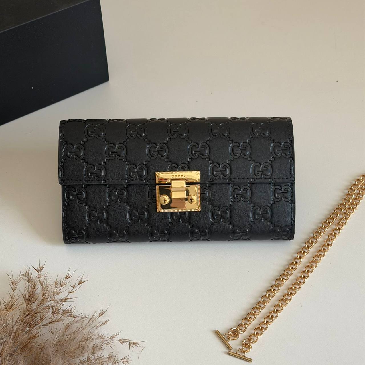 Fendi - Gucci
Master
160 dhs✅

Zain134
♥️♥️♥️