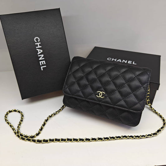 Chanel 

80 dhs❣️ 

with box
🎁🎁🎁

Zain235
♥️♥️♥️