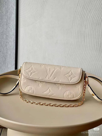 LV
Master❣️❣️
230 dhs✅

Zain10
♥️♥️♥️