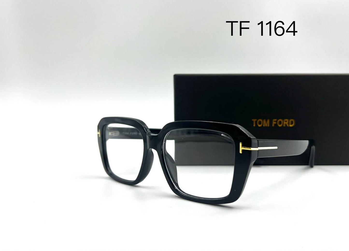Tom Ford
Sunglasses 🕶️ 
good quality 💯
With master box 🗃️ 
50 dhs✅

Zain273
♥️♥️♥️