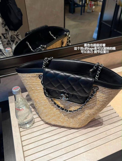 Chanel
130 dhs🇦🇪🇦🇪
good-quality 

Zain35
♥️♥️♥️