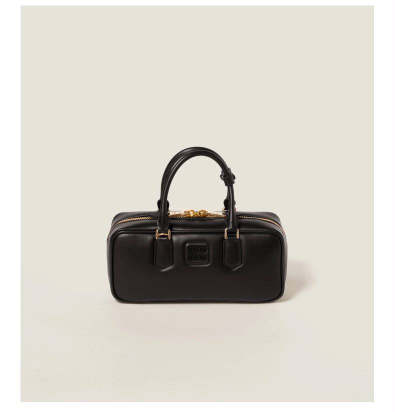 Miu Miu
95 dhs🇦🇪🇦🇪
with box

Zain07
♥️♥️♥️