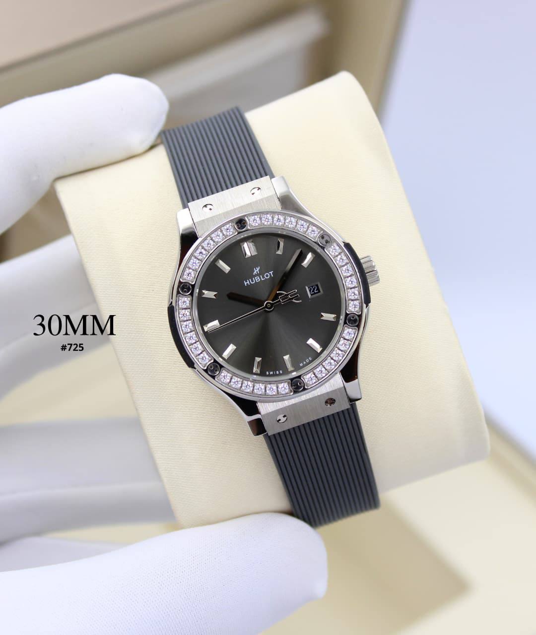 HUBLOT WOMEN SEMI MASTER QUALITY 30MM

*( BATTERY )*

330 dhs🇦🇪🇦🇪

Zain58
♥️♥️♥️