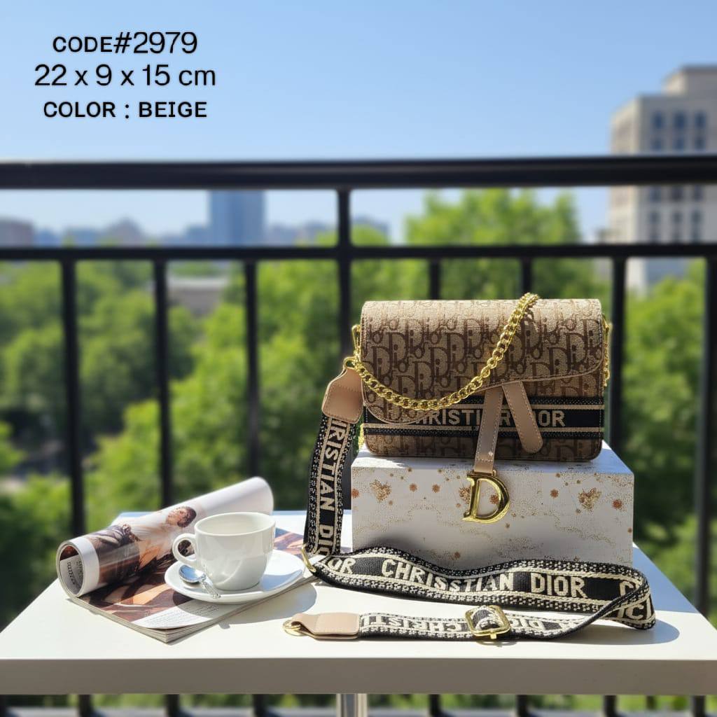 CHRISTIAN DIOR
sᴀᴅᴅʟᴇ ғʟᴀᴘ ʙᴀɢ
ᴏʙʟɪǫᴜᴇ ᴄᴀɴᴠᴀs & ʟᴇᴀᴛʜᴇʀ
ᴡɪᴛʜ ʙᴇʟᴛ sᴛʀᴀᴘ ᴀɴᴅ ɢᴏʟᴅ ᴄʜᴀɪɴ
ɢᴏʟᴅ ʜᴀʀᴅᴡᴀʀᴇ
sɪᴢᴇ : 23 cm
ᴡɪᴛʜ BOX
🎁🎁🎁

75 dhs🌺

Zain31
♥️♥️♥️
