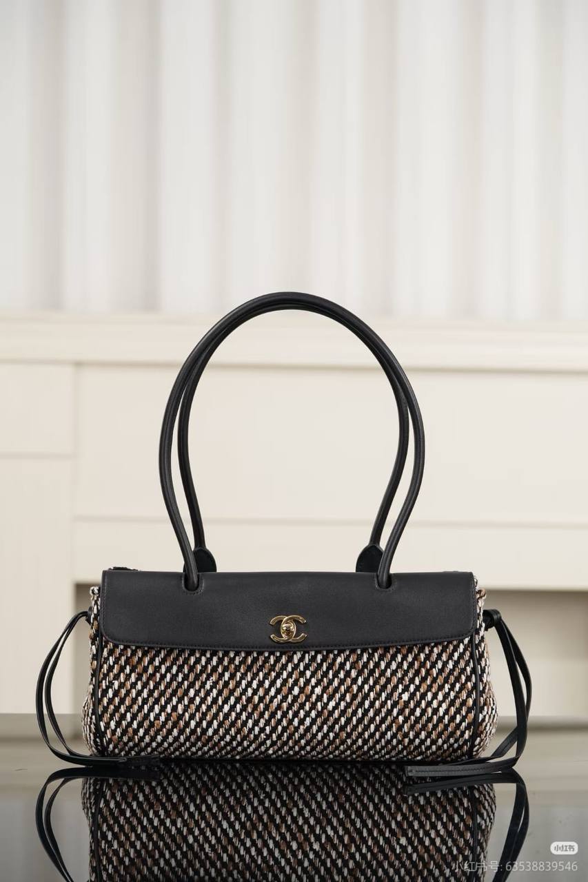 Chanel
Master🌺🌺
370 dhs✅

Zain10
♥️♥️♥️