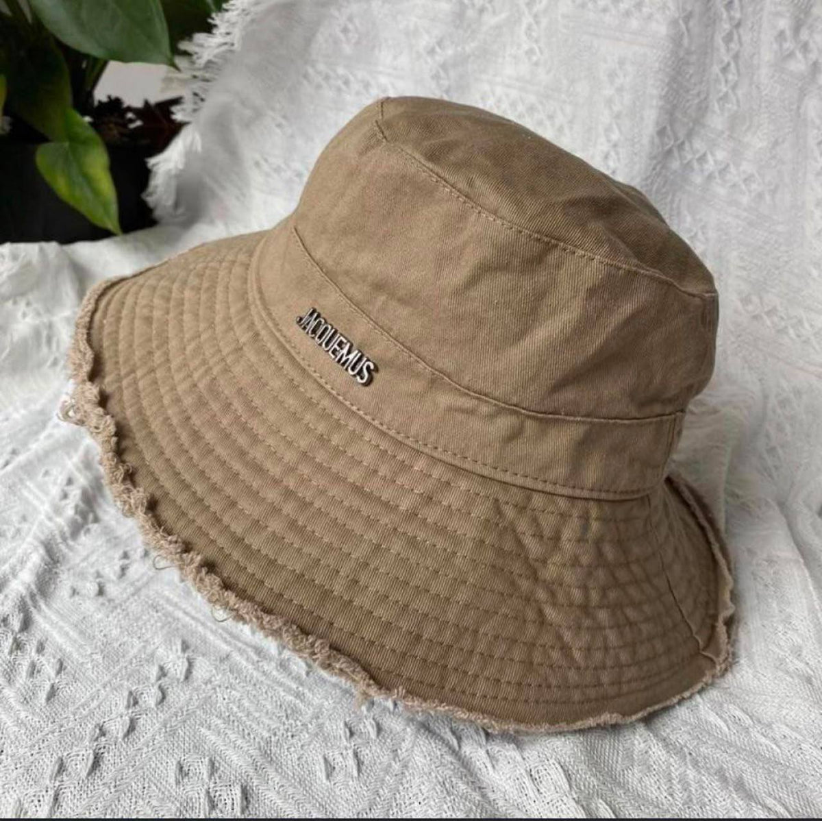 JACQUEMUS

 NEW HATS 👒

 ALL COLORS

Available now

230 dhs🇦🇪🇦🇪

Zain328
♥️♥️♥️