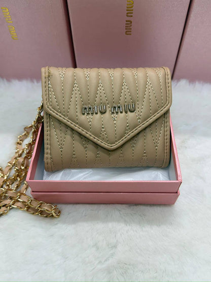 NEW CAME 
MIU MIU BAG
GOOD QUALITY 

40 dhs❣️

WITHBOX
🎁🎁🎁

Zain40
♥️♥️♥️
