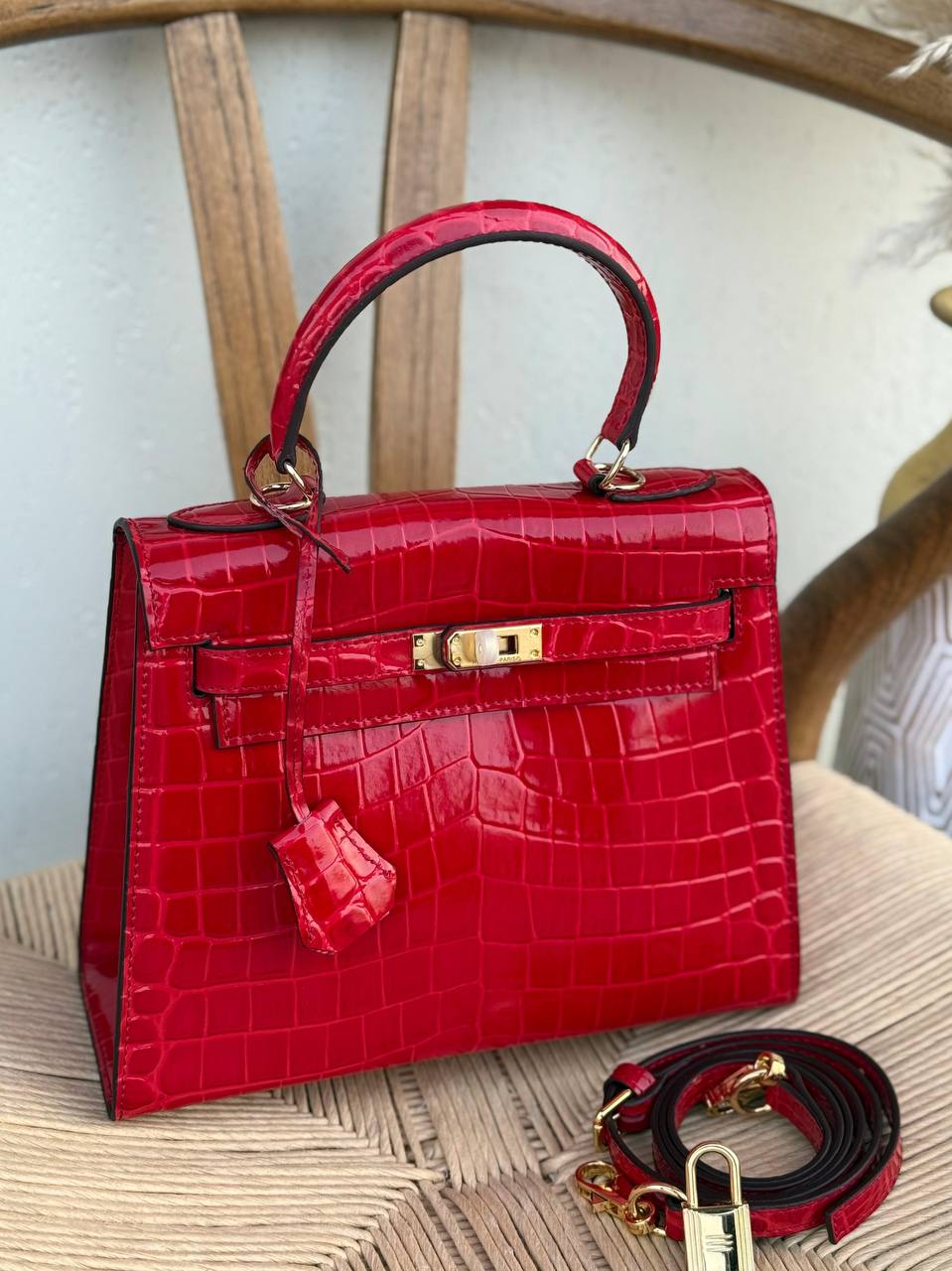 HERMES
25cm
380 dhs✅
Top quality 
With box🎁

Zain167
♥️♥️♥️