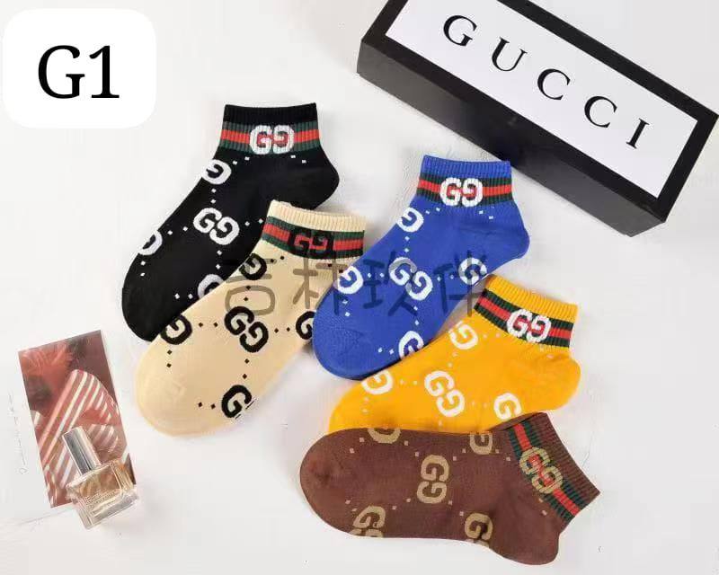 Socks
one box 5 pairs
45 dhs🌺

Zain231
♥️♥️♥️