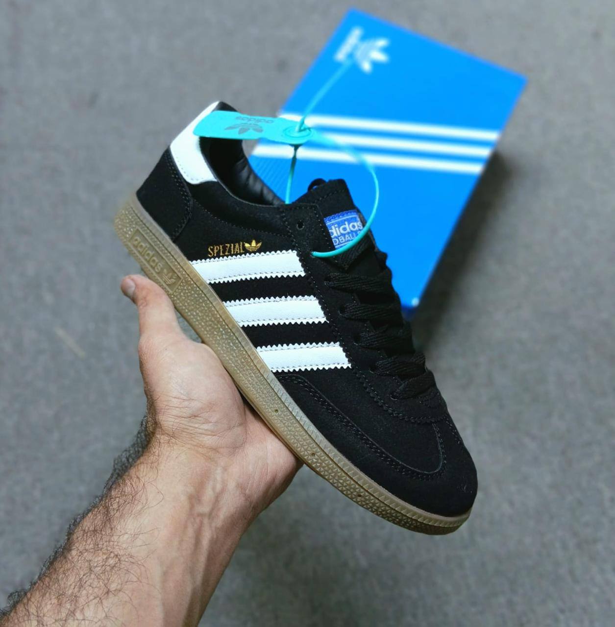 Adidas
Size 36-44
85 dhs🌺

Zain17
♥️♥️♥️