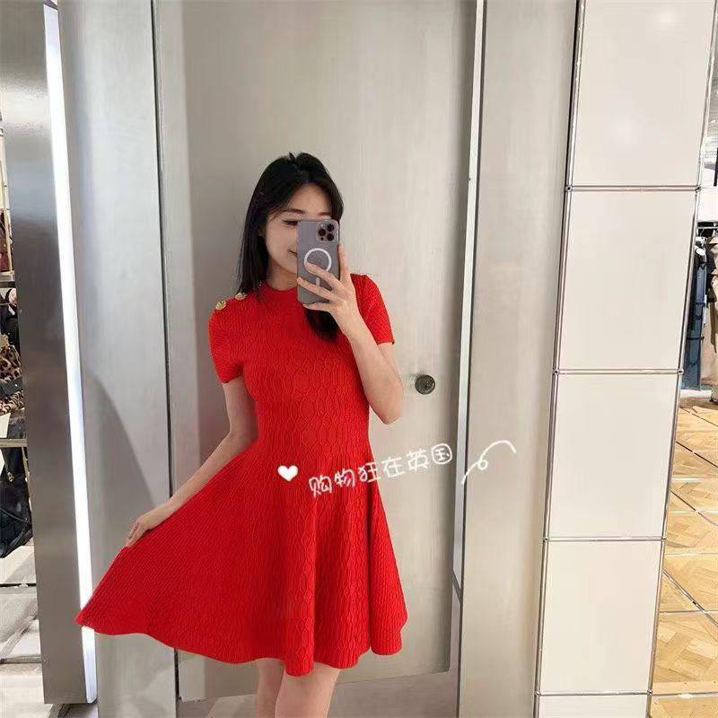 Have Size
290 dhs💓

Zain262
♥️♥️♥️