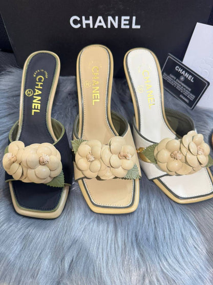 Chanel
QUALITY…master🤗
SIZE  ……… 36-42🥳
290 dhs💓

Zain119
♥️♥️♥️