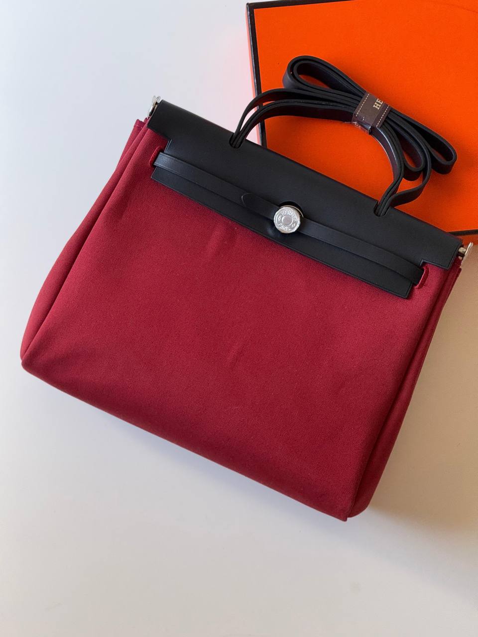 Hermes
 Herbag 31cm💥Master quality ✅with box📦
610 dhs💓

Zain52
♥️♥️♥️