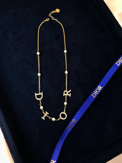 DIOR 🤍
* *New Collection*  
* D I O R  Logo®️ with Pearl &  Stone full Set 
* ⁠Necklace 
* ⁠Earings
* ⁠Bracelet 
↗️ *Super Master Quality ®️*
Full Set
*260 dhs🪙💚* with *Normal* Box & Bag
*275 dhs🪙💚* with *Orignal* Packaging

Zain106
♥️♥️♥️
