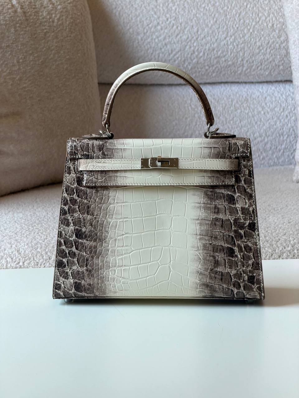 Hermes kelly

 25cm💕

master quality😍

with box❤️

980 dhs🇦🇪🇦🇪🇦🇪

Zain52
♥️♥️♥️