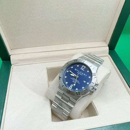 Omega - Rolex - Bvlagri
70 dhs🪙💕

Zain37
♥️♥️♥️